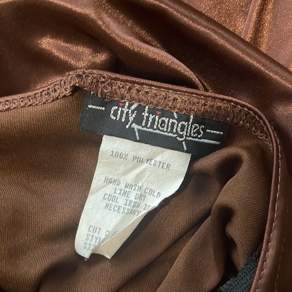Y2K brown city triangles halter dress open back - Picture 4 of 4